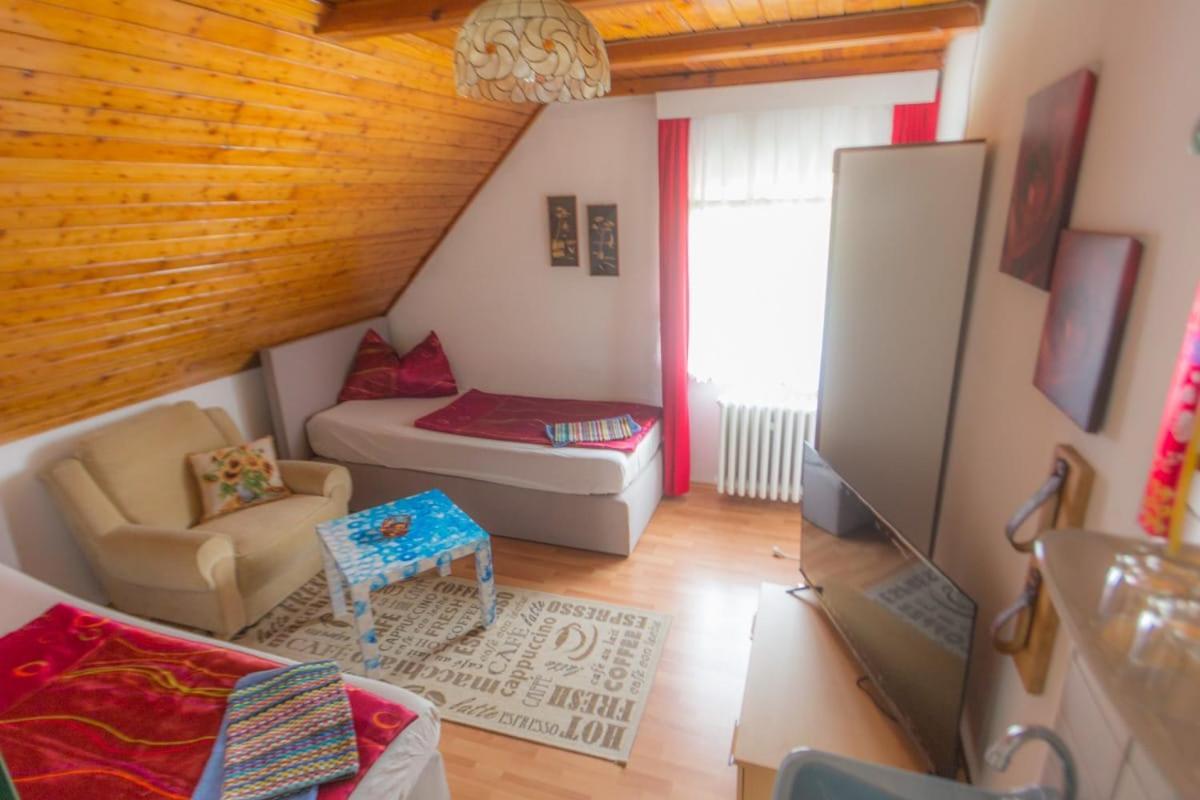 Pension Zum Taucher Gosen ภายนอก รูปภาพ